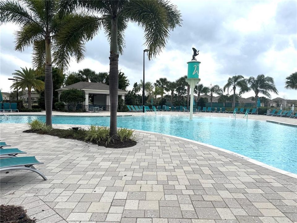 For Rent: $3,200 (4 beds, 3 baths, 2477 Square Feet)