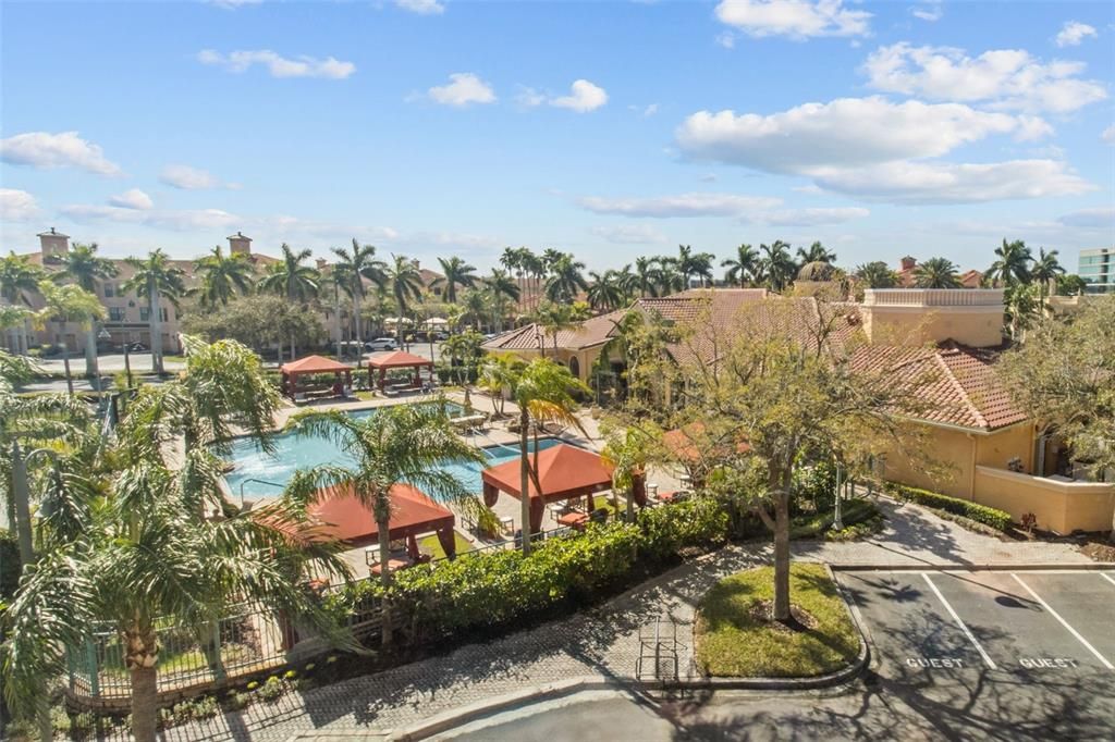 На продажу: $240,000 (2 спален, 2 ванн, 1198 Квадратных фут)