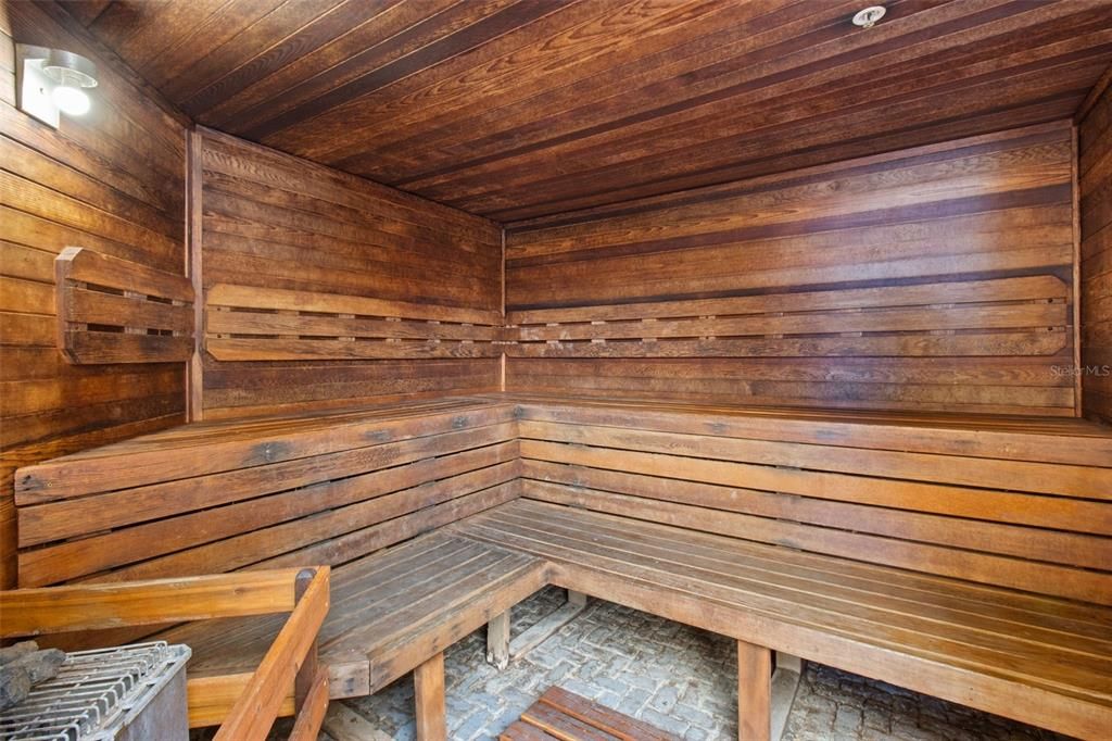 На продажу: $240,000 (2 спален, 2 ванн, 1198 Квадратных фут)