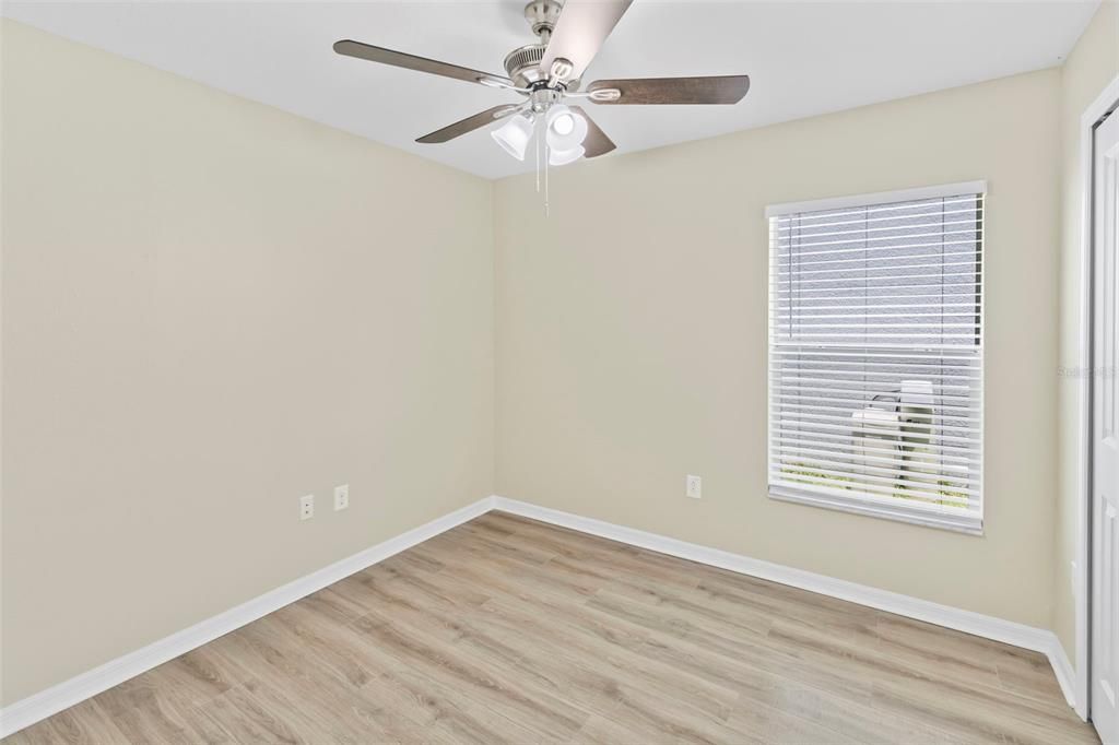 For Sale: $390,000 (4 beds, 2 baths, 1922 Square Feet)