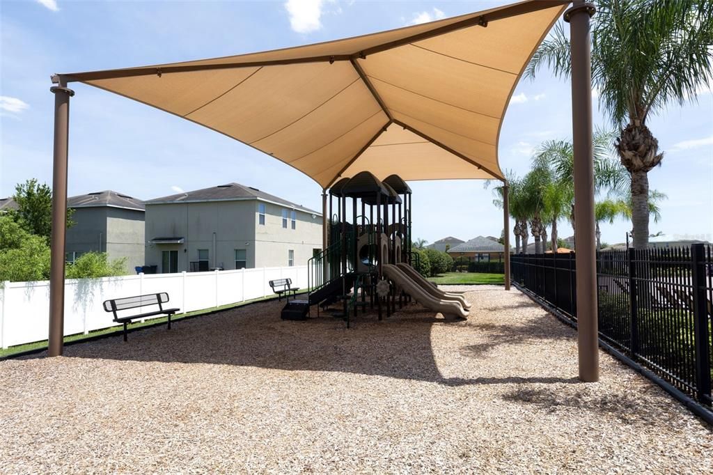 For Sale: $390,000 (4 beds, 2 baths, 1922 Square Feet)