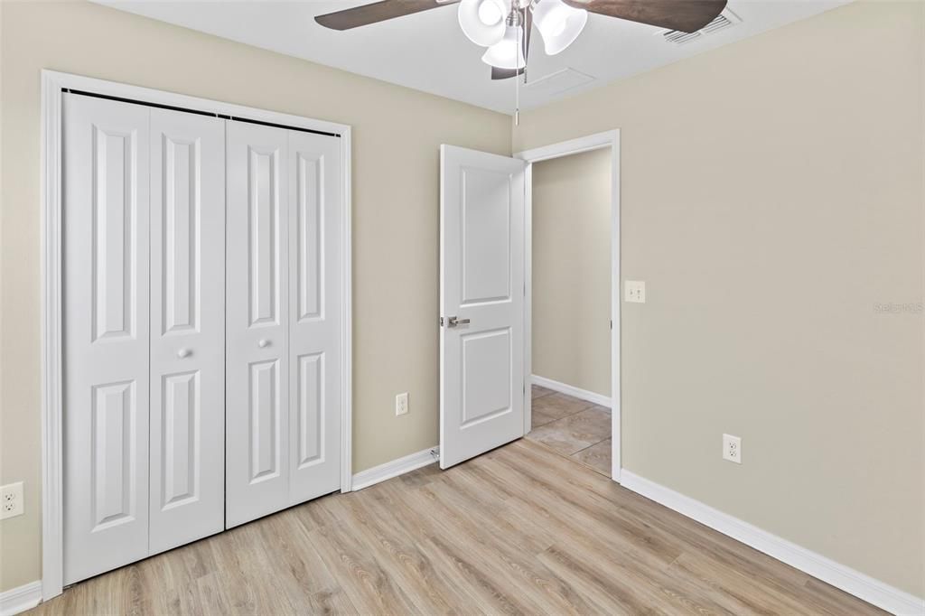 For Sale: $390,000 (4 beds, 2 baths, 1922 Square Feet)