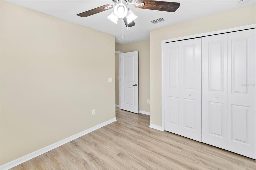 For Sale: $390,000 (4 beds, 2 baths, 1922 Square Feet)