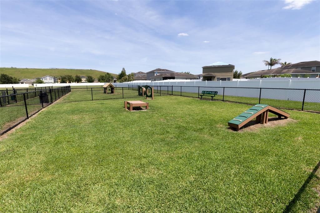 For Sale: $390,000 (4 beds, 2 baths, 1922 Square Feet)