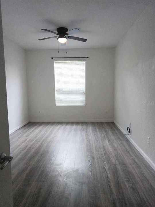 For Sale: $215,000 (3 beds, 2 baths, 1247 Square Feet)