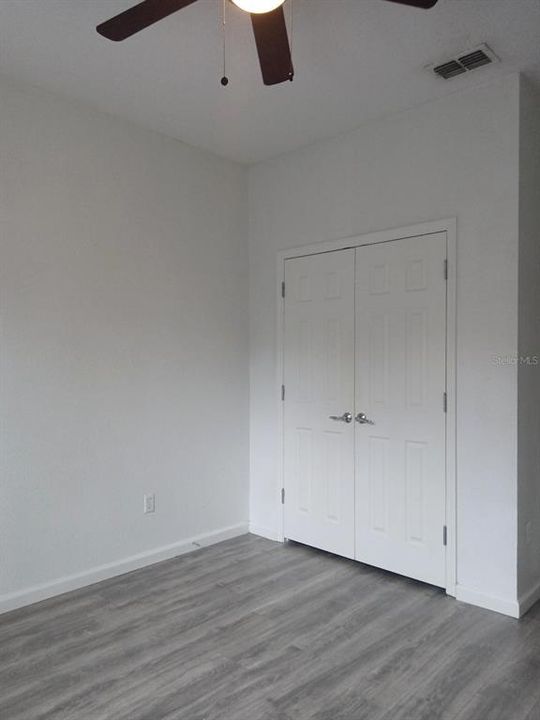 For Sale: $215,000 (3 beds, 2 baths, 1247 Square Feet)