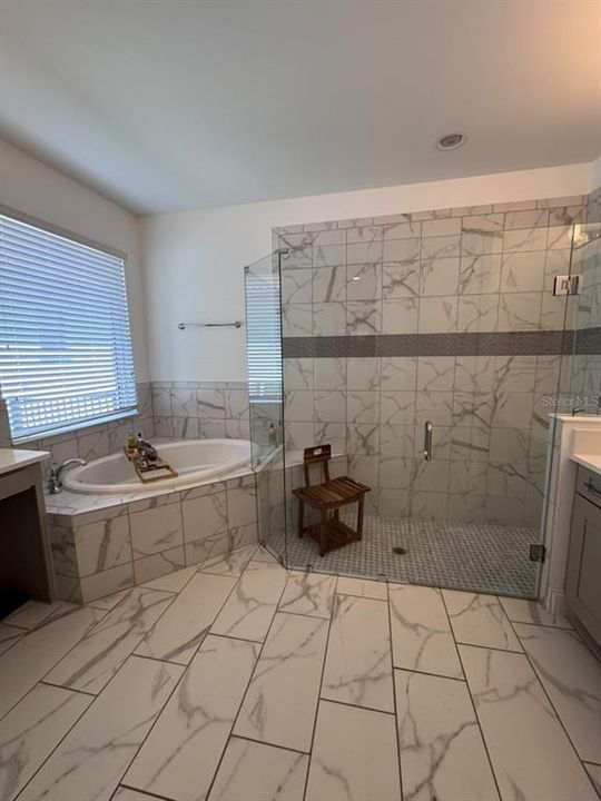 For Sale: $1,099,000 (4 beds, 3 baths, 3082 Square Feet)