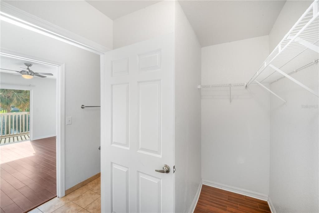 For Rent: $1,400 (2 beds, 2 baths, 1050 Square Feet)