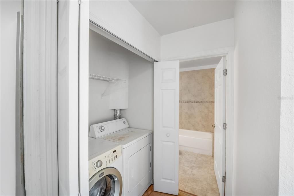 For Rent: $1,400 (2 beds, 2 baths, 1050 Square Feet)