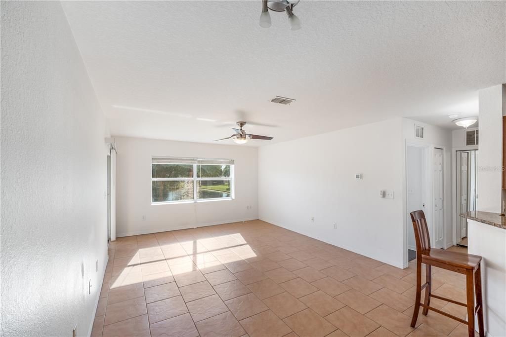 For Rent: $1,400 (2 beds, 2 baths, 1050 Square Feet)