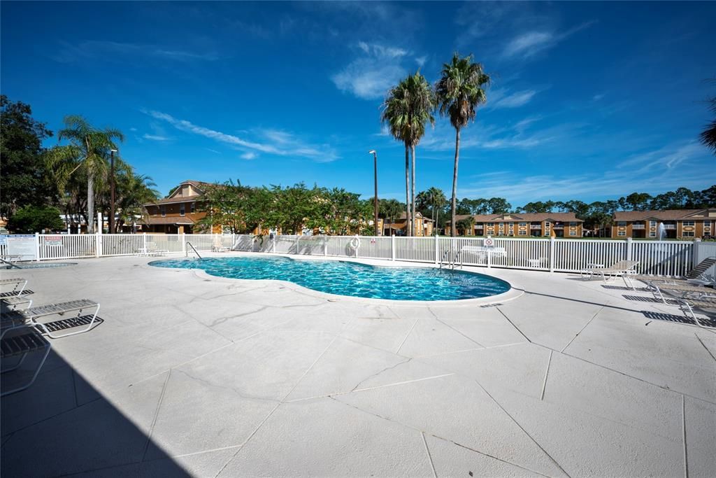 For Rent: $1,400 (2 beds, 2 baths, 1050 Square Feet)