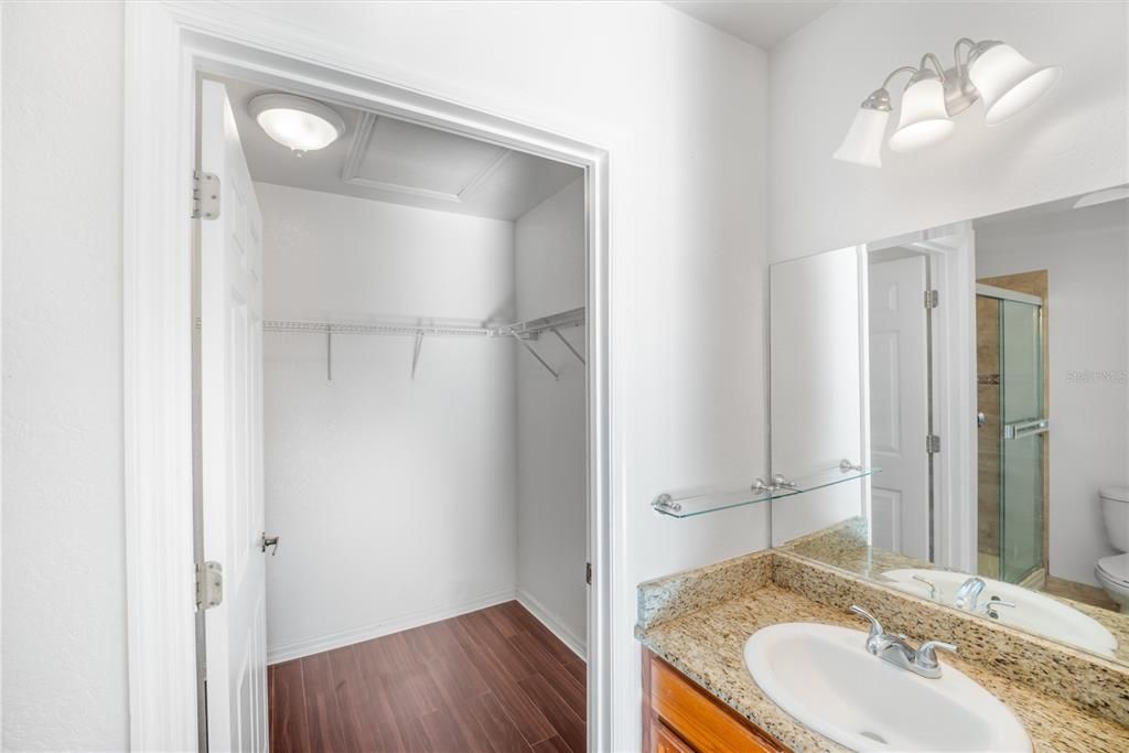 For Rent: $1,400 (2 beds, 2 baths, 1050 Square Feet)