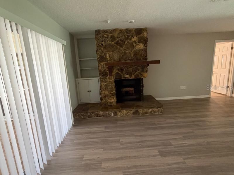 For Sale: $437,900 (4 beds, 2 baths, 2244 Square Feet)