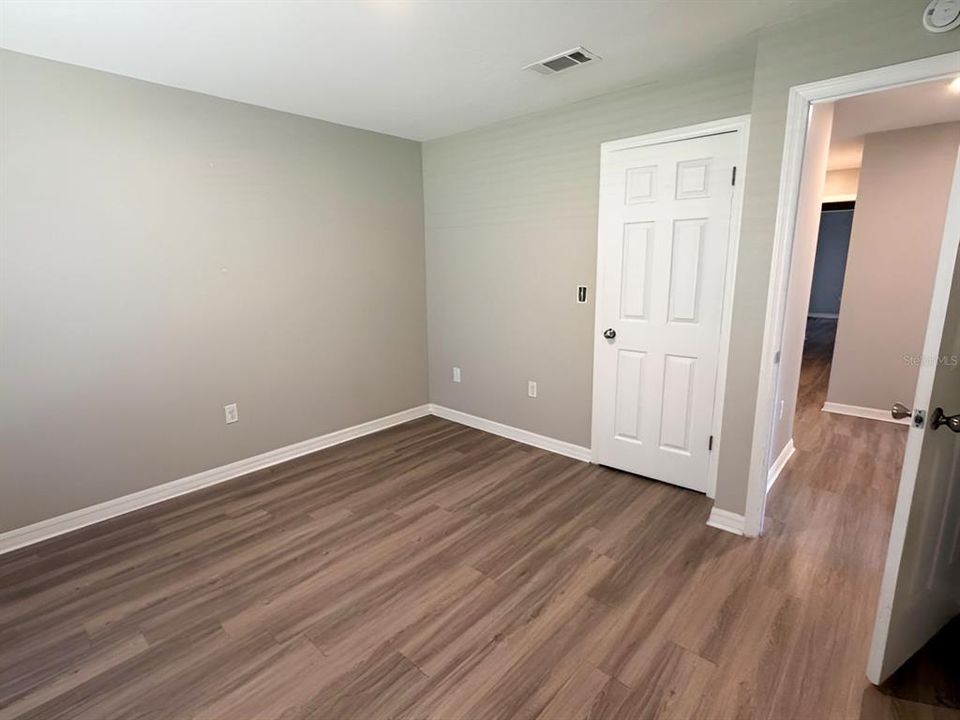 En Venta: $410,000 (4 camas, 2 baños, 2244 Pies cuadrados)