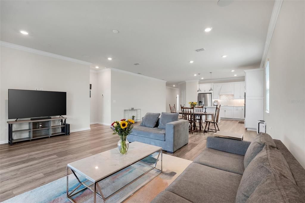 For Sale: $560,000 (3 beds, 2 baths, 2144 Square Feet)