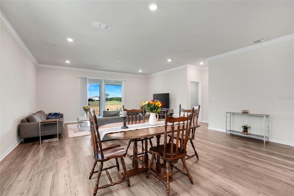 For Sale: $560,000 (3 beds, 2 baths, 2144 Square Feet)
