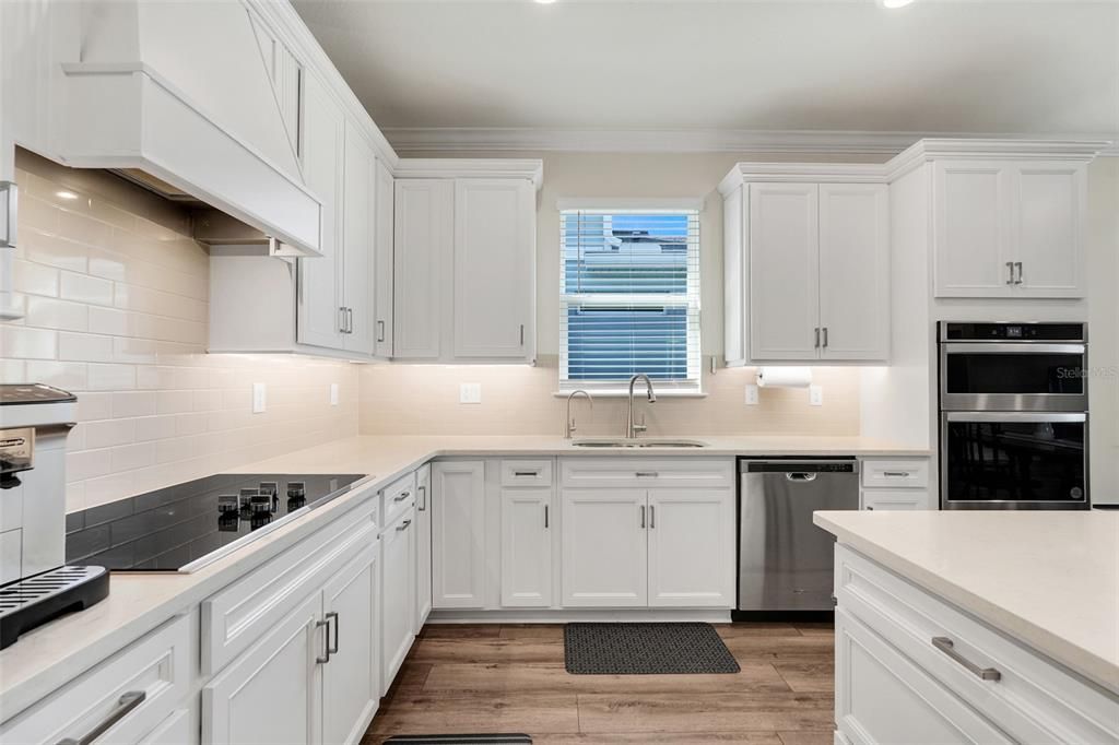 For Sale: $560,000 (3 beds, 2 baths, 2144 Square Feet)