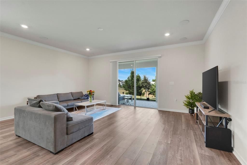 For Sale: $560,000 (3 beds, 2 baths, 2144 Square Feet)