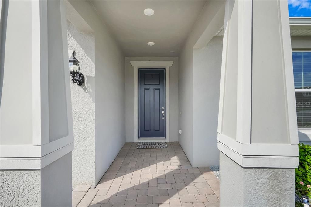 For Sale: $560,000 (3 beds, 2 baths, 2144 Square Feet)