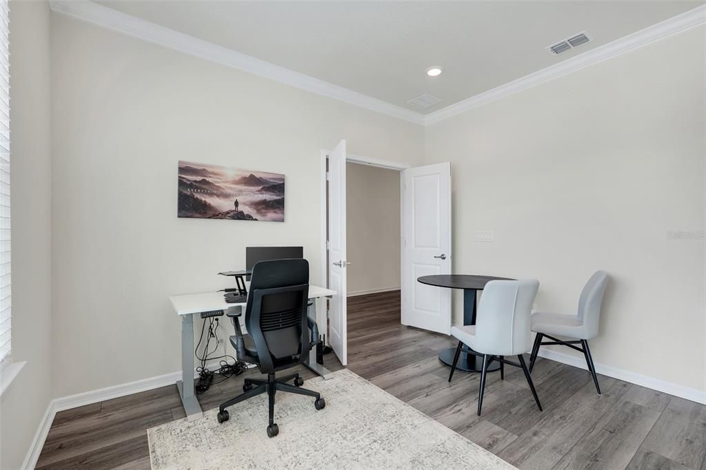 For Sale: $560,000 (3 beds, 2 baths, 2144 Square Feet)