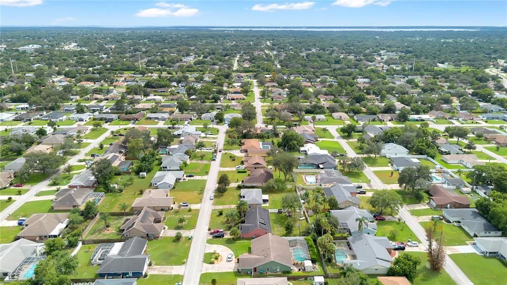 For Sale: $249,900 (2 beds, 2 baths, 1116 Square Feet)