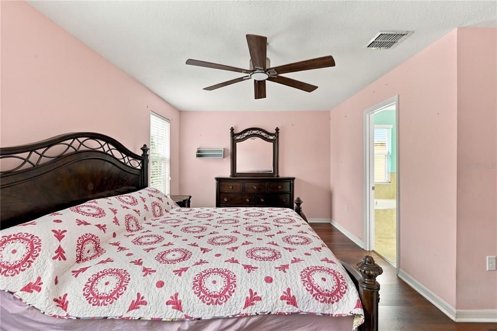 En Venta: $334,990 (3 camas, 2 baños, 1846 Pies cuadrados)