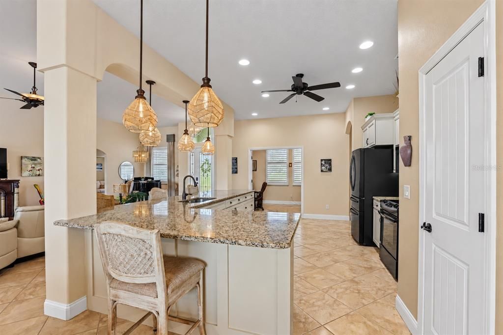 For Sale: $1,100,000 (3 beds, 3 baths, 2669 Square Feet)