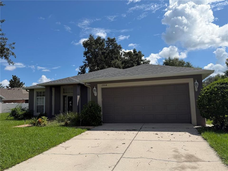 En Venta: $419,900 (4 camas, 3 baños, 2184 Pies cuadrados)