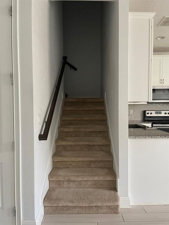 На продажу: $369,000 (3 спален, 2 ванн, 1607 Квадратных фут)