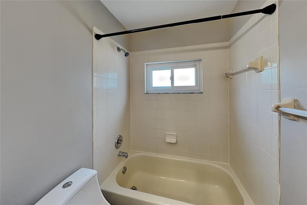 For Rent: $2,559 (4 beds, 3 baths, 2008 Square Feet)