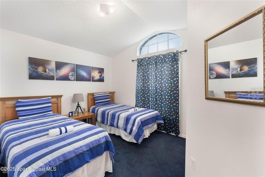 For Sale: $415,000 (4 beds, 2 baths, 1864 Square Feet)