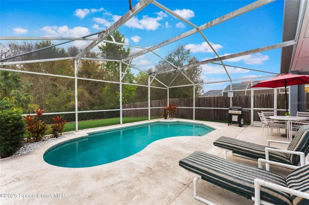 For Sale: $415,000 (4 beds, 2 baths, 1864 Square Feet)