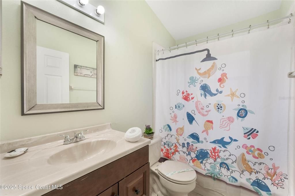 For Sale: $415,000 (4 beds, 2 baths, 1864 Square Feet)
