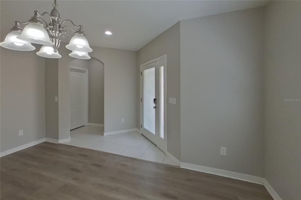 For Rent: $2,079 (4 beds, 2 baths, 2194 Square Feet)