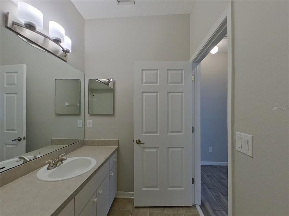 For Rent: $2,149 (4 beds, 2 baths, 1747 Square Feet)