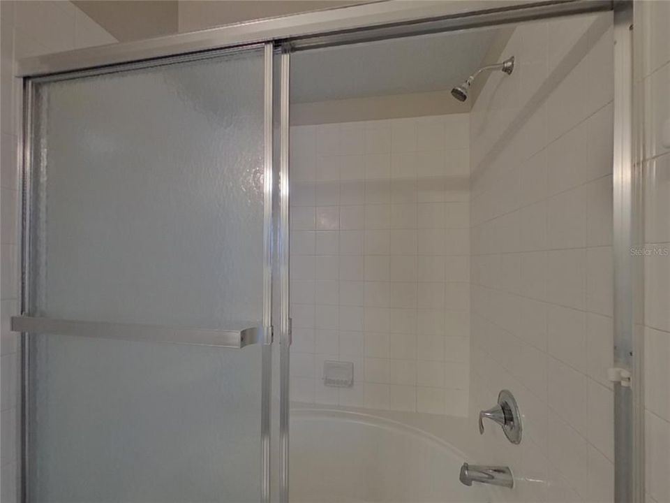 For Rent: $2,149 (4 beds, 2 baths, 1747 Square Feet)