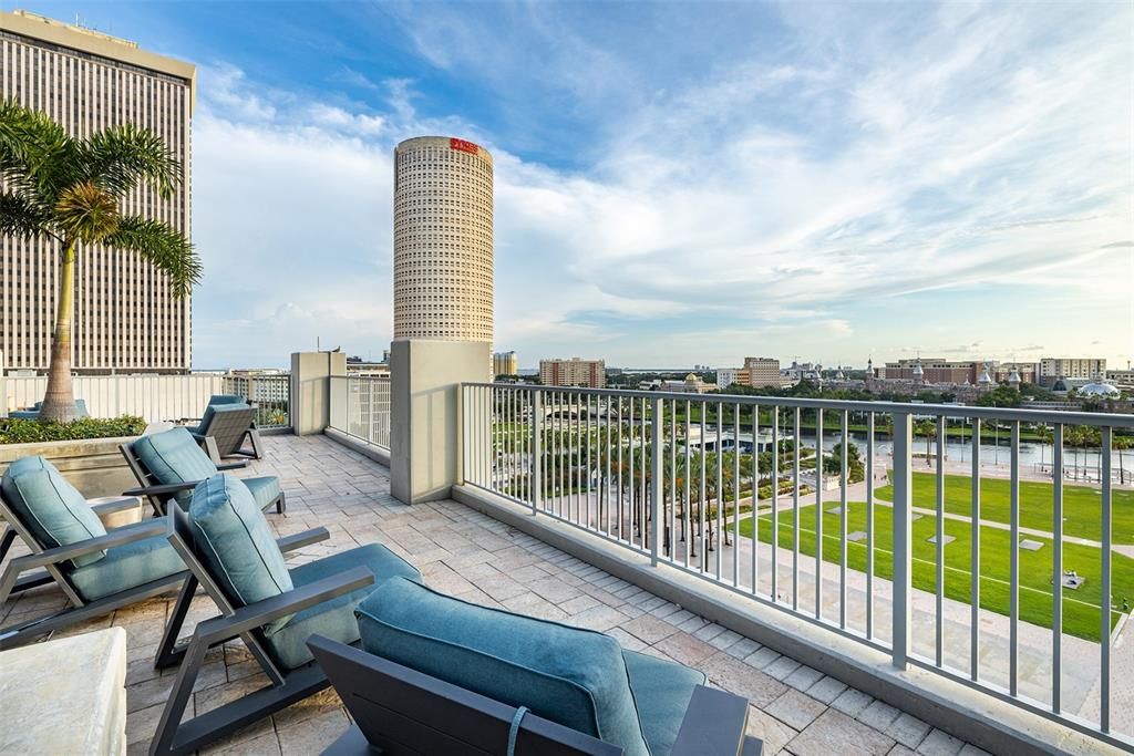 В аренду: $2,995 (1 спален, 1 ванн, 746 Квадратных фут)