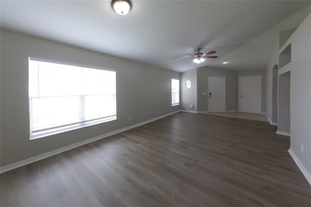 En Renta: $1,989 (3 camas, 2 baños, 1298 Pies cuadrados)