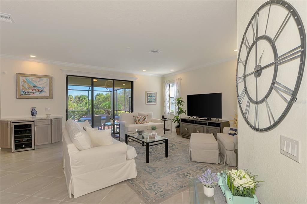 待售: $620,000 (2 贝兹, 2 浴室, 1907 平方英尺)