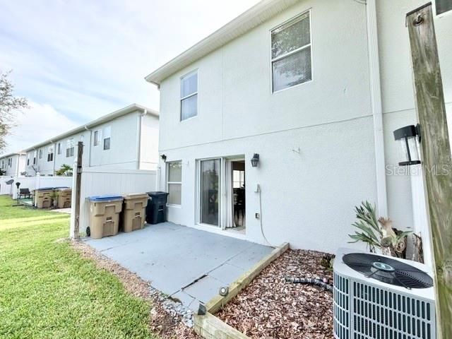 For Rent: $2,195 (3 beds, 2 baths, 1763 Square Feet)