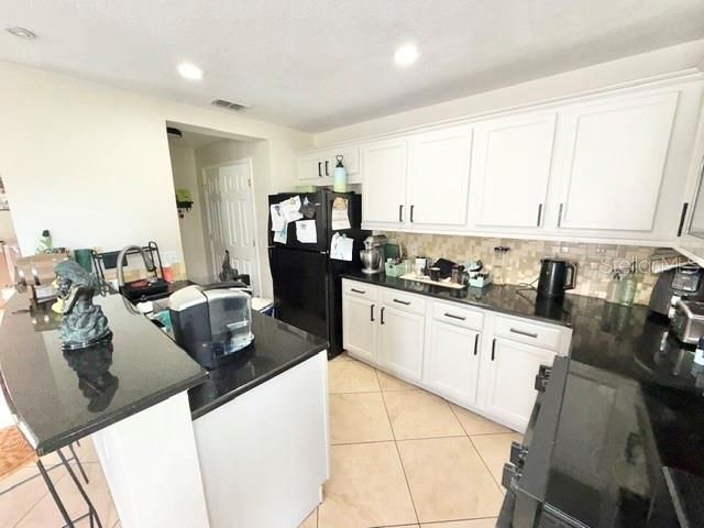 For Rent: $2,195 (3 beds, 2 baths, 1763 Square Feet)