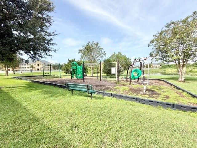For Rent: $2,195 (3 beds, 2 baths, 1763 Square Feet)