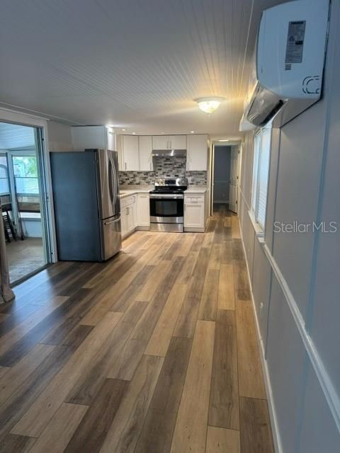 For Sale: $150,000 (1 beds, 1 baths, 460 Square Feet)