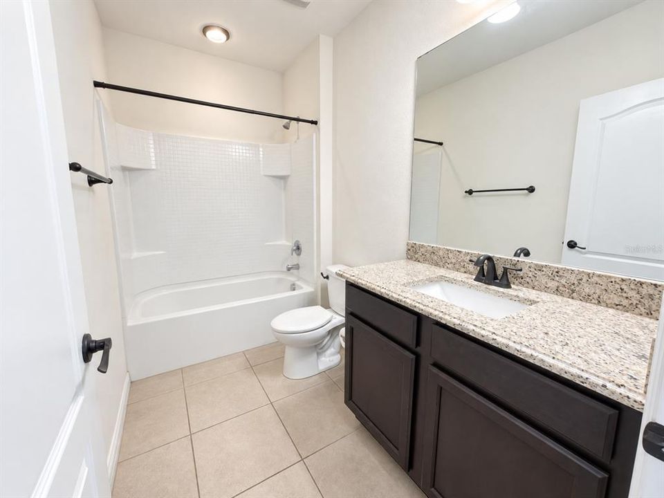 For Sale: $340,000 (5 beds, 4 baths, 1872 Square Feet)