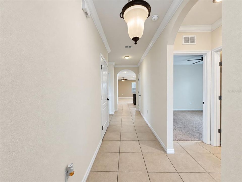 For Sale: $340,000 (5 beds, 4 baths, 1872 Square Feet)