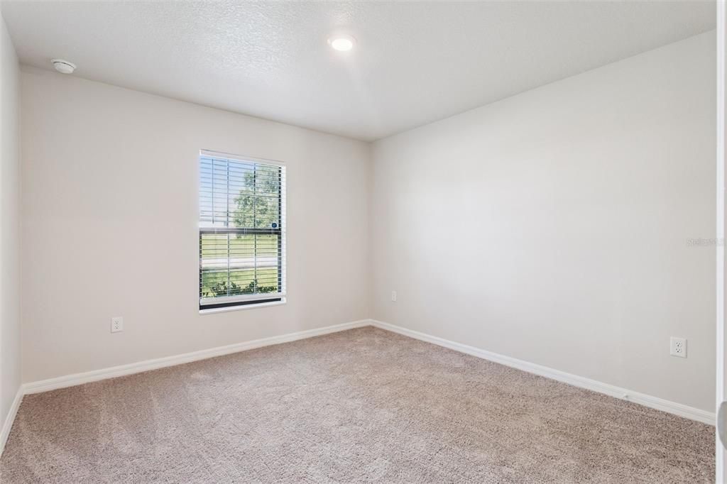 For Sale: $299,900 (3 beds, 2 baths, 1244 Square Feet)