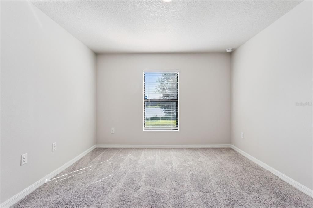 For Sale: $299,900 (3 beds, 2 baths, 1244 Square Feet)