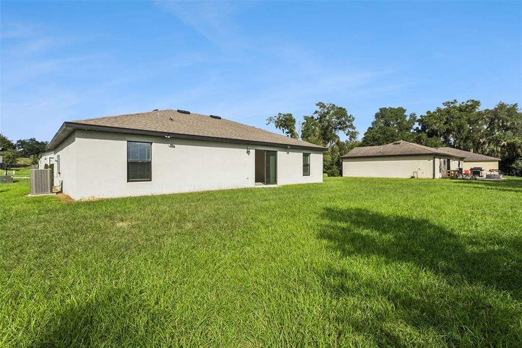 For Sale: $299,900 (3 beds, 2 baths, 1244 Square Feet)