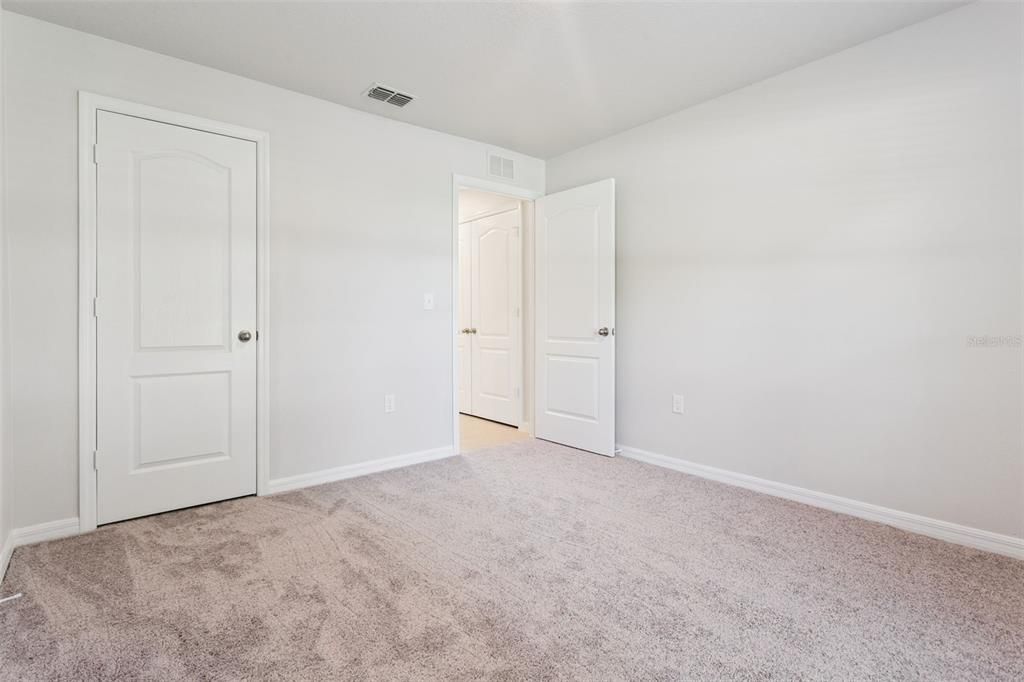 For Sale: $299,900 (3 beds, 2 baths, 1244 Square Feet)