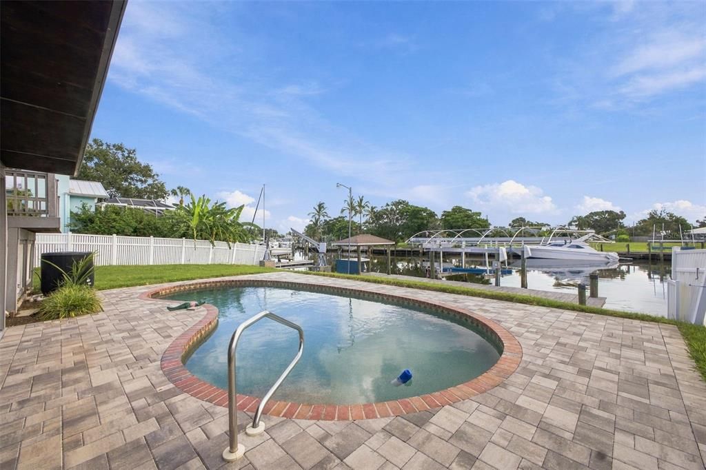 For Sale: $950,000 (3 beds, 3 baths, 2941 Square Feet)
